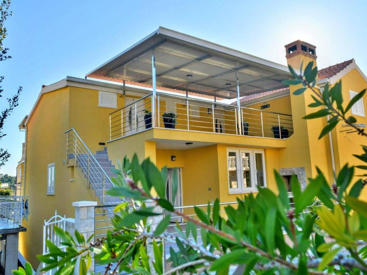 Fancy Apartments Dream Brna Bagian luar foto